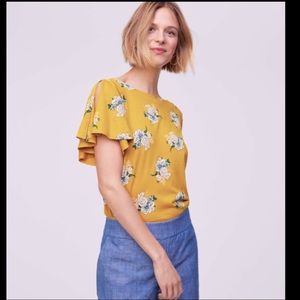 Nwot LOFT Flutter Sleeve Top